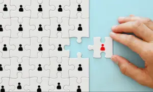 Jak zwolnić pracownika zatrudnionego na czas nieokreślony bez błędów