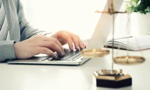 Czy delegacja jest obowiązkowa? Zaskakujące wyjątki i zasady pracy