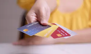 Czy bank sprawdza zatrudnienie? Jak uniknąć problemów z kredytem