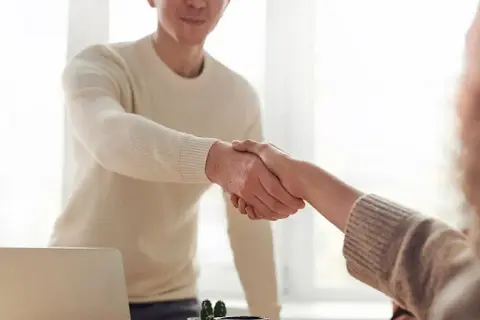 Na ile trzeba zatrudnić po stażu? Sprawdź obowiązki pracodawcy