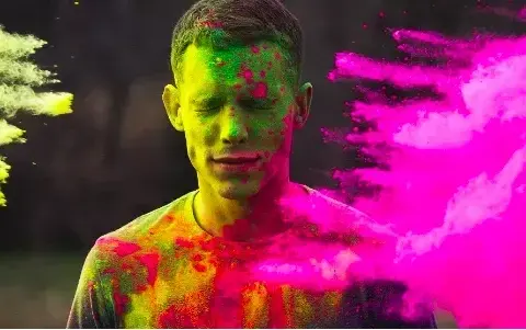 Znaczenie kolorów w marketingu: Jak kolory wpływają na decyzje klientów