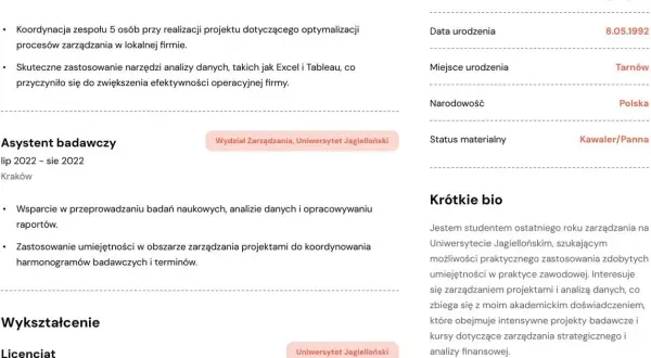 Jak wpisać praktyki w CV, aby przyciągnąć uwagę rekruterów
