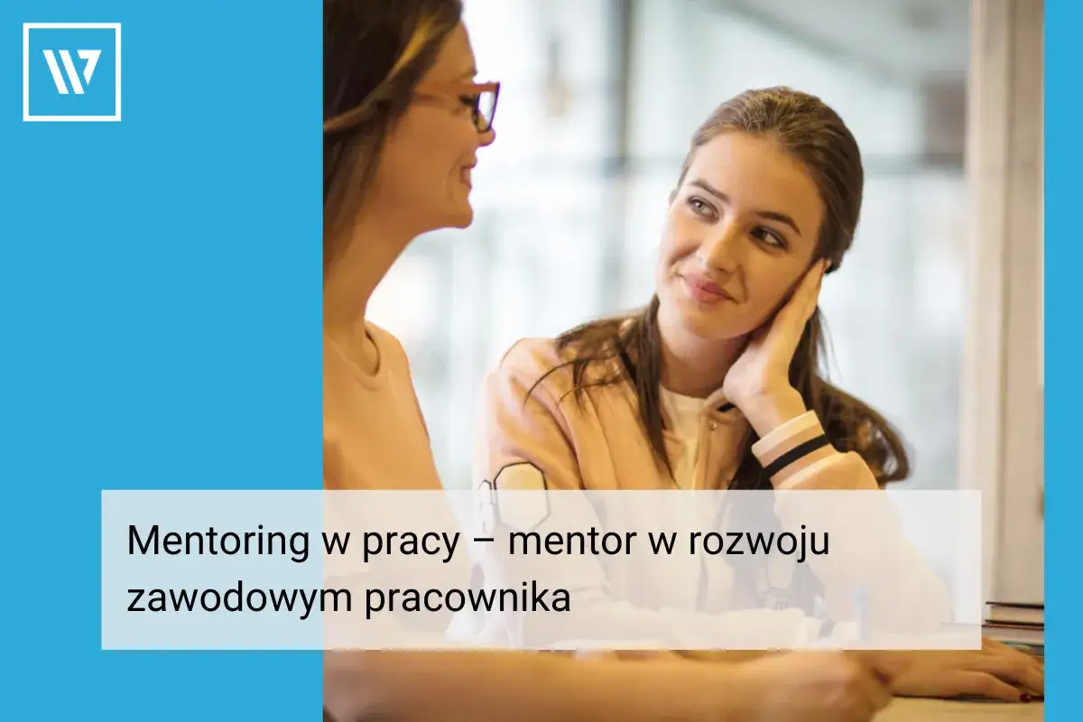 Dwie kobiety rozmawiają, jedna słucha uważnie, ucząc się jak rozwijać karierę.