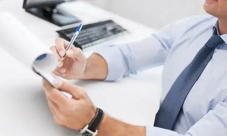Zdjęcie Czy bank sprawdza zatrudnienie? Jak uniknąć problemów z kredytem