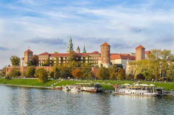 Gdzie najłatwiej o pracę? Kraków przyciąga ofertami i niskim bezrobociem